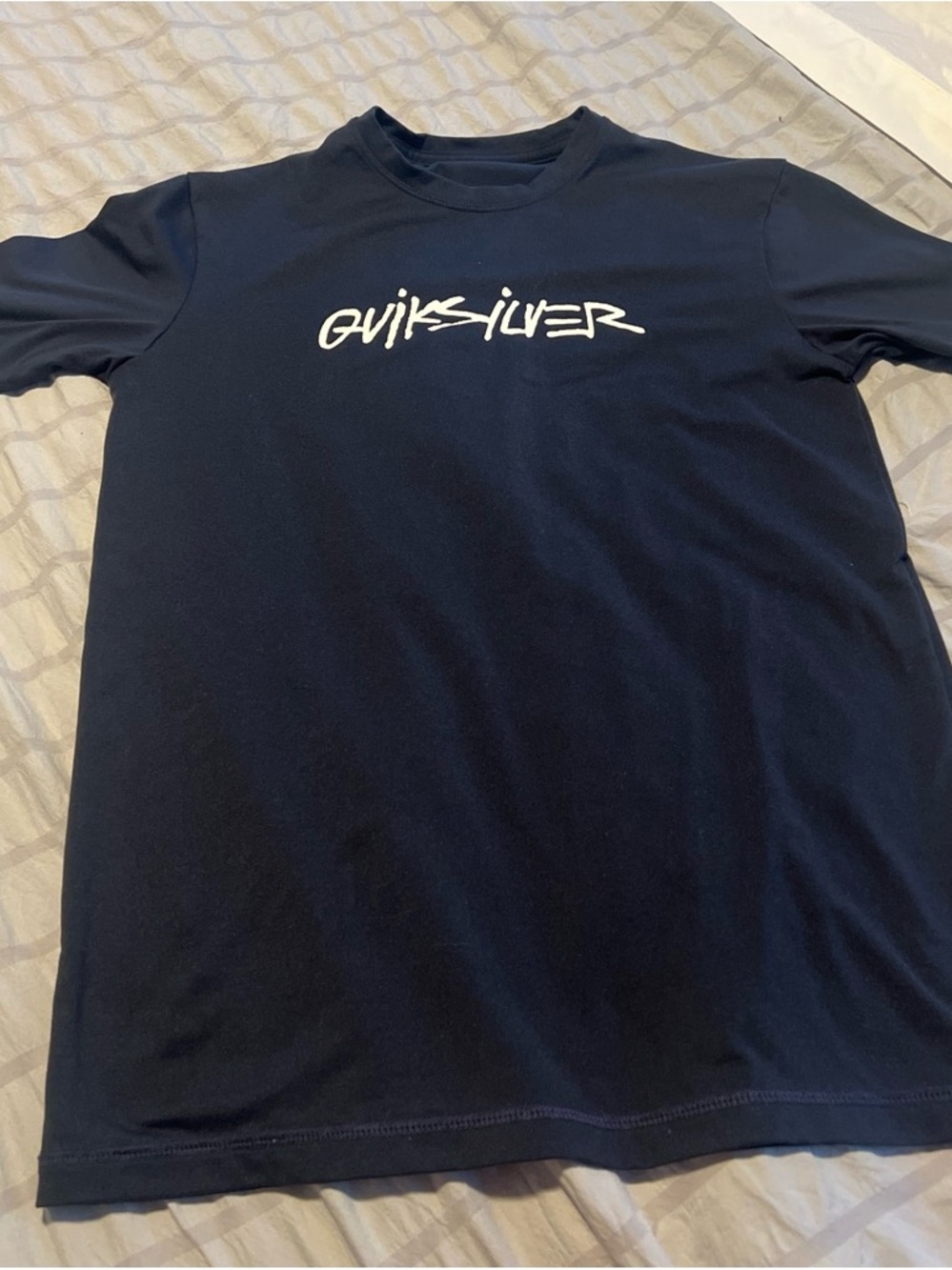 Quiksilver boys  Navy Short Sleeve rash guard